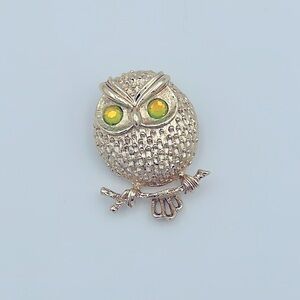 🦉 Vintage Sarah Coventry "Wise Guy" Owl Brooch